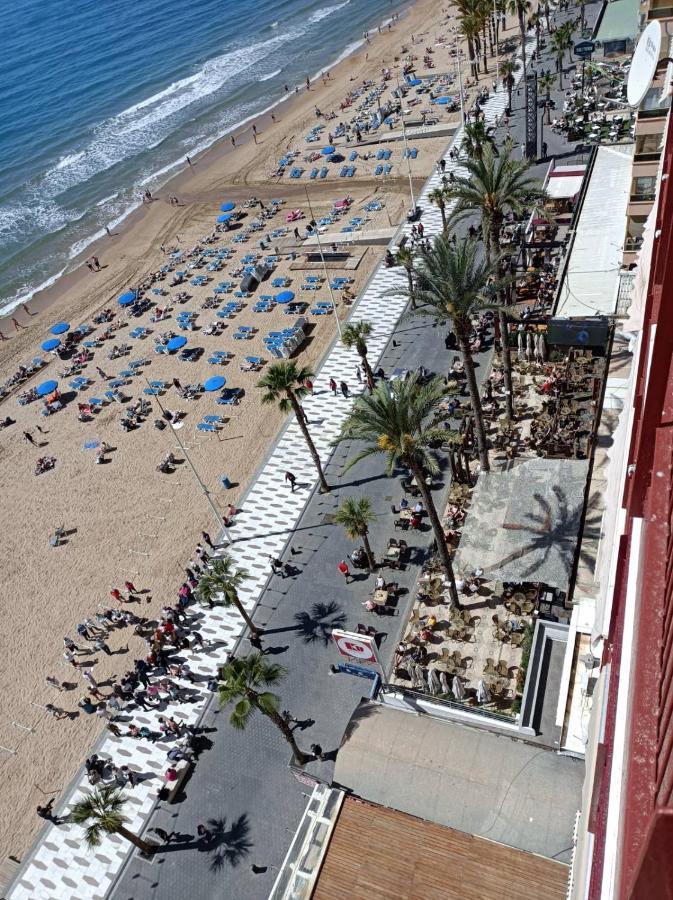 Al despertar ver el mar Benidorm Exterior foto