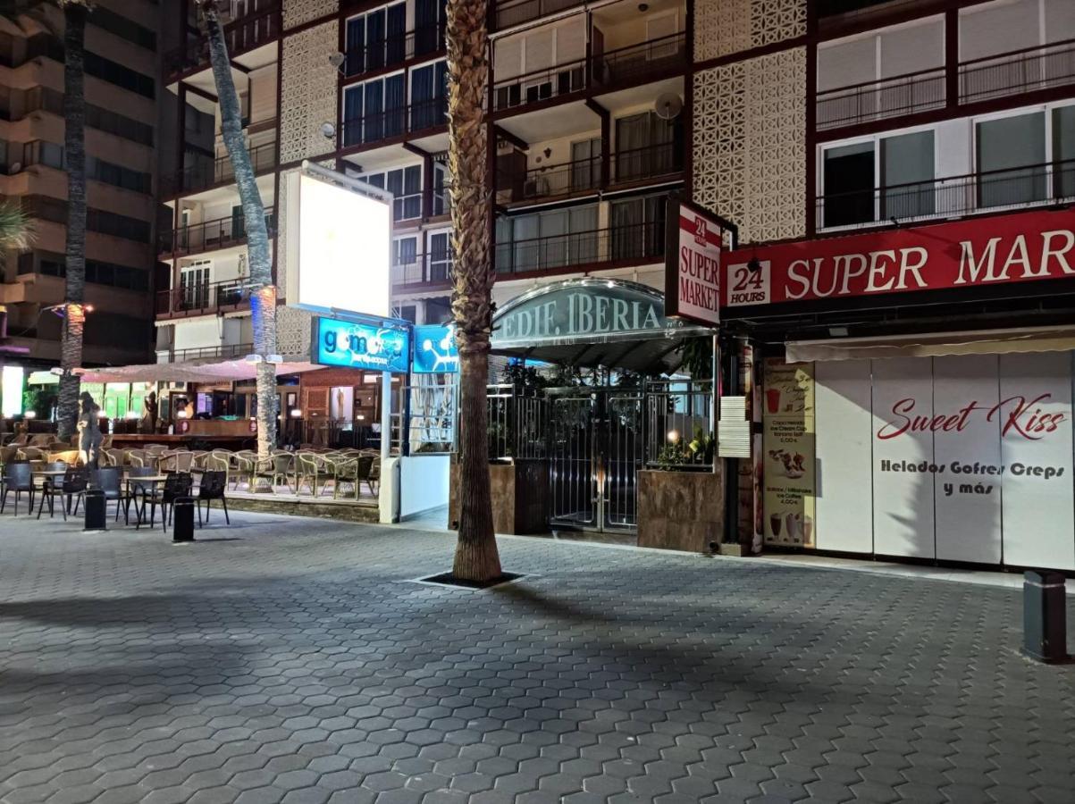 Al despertar ver el mar Benidorm Exterior foto
